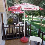 Nova Hotel 2*