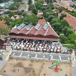 Отель Nova
