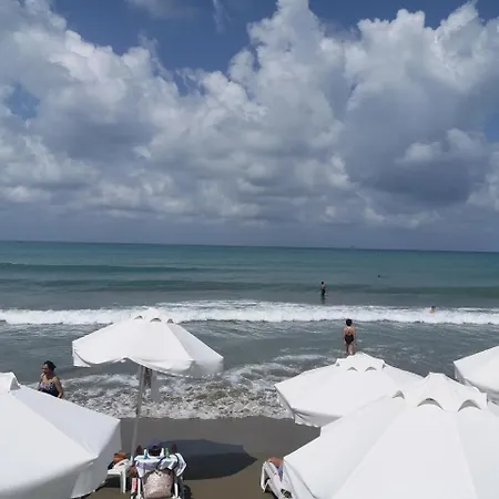 Nova מלון סייד